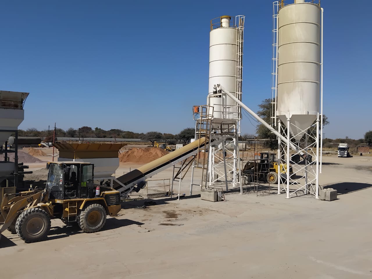 What Is The Advantage Of A Cement Silo? | Concrete Machinery