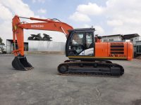 2018 Hitachi ZX200-5G - 12400 Hrs - 1 (2)